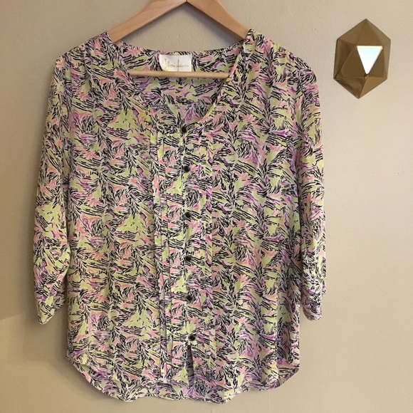 Yumi Kim Tops - Yumi Kim Printed Button Down Blouse Tab Sleeve XS